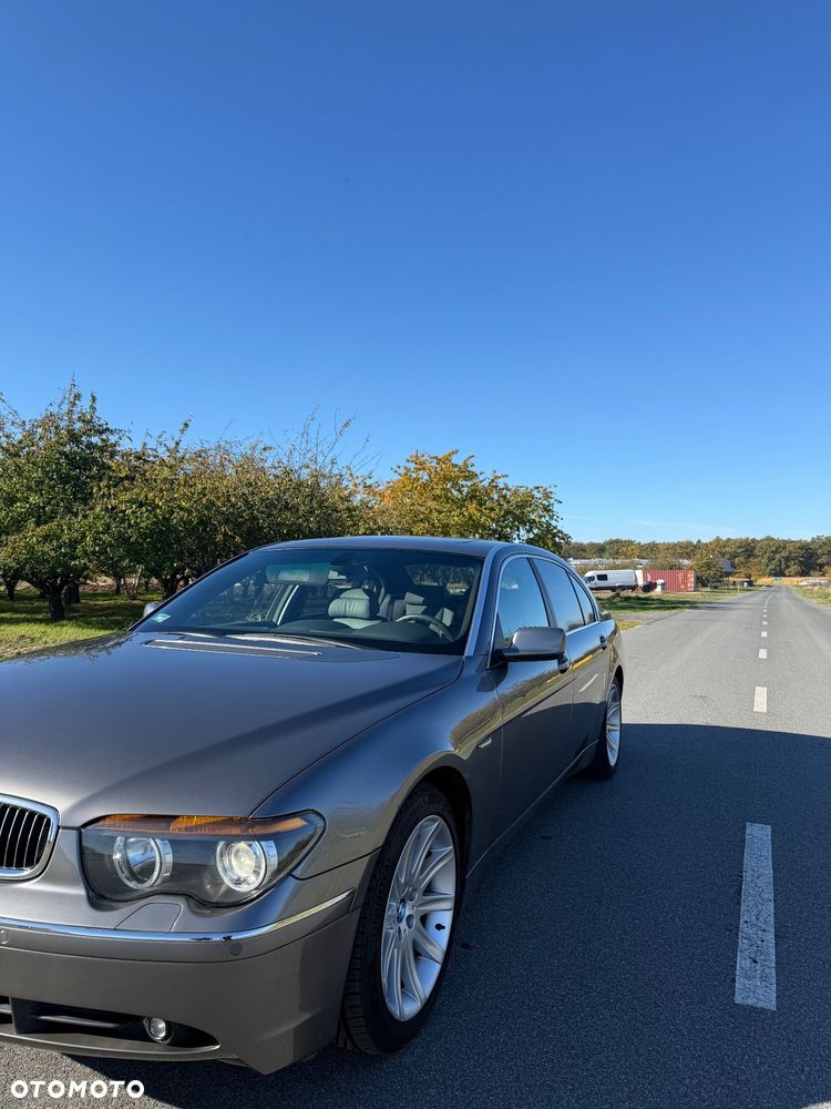 BMW Seria 7 745i L - 5