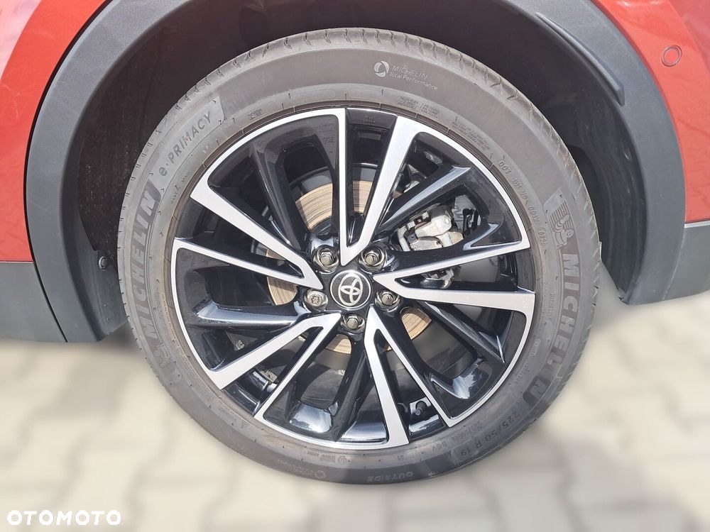 Toyota C-HR 2.0 PHEV Dynamic Force Executive - 11