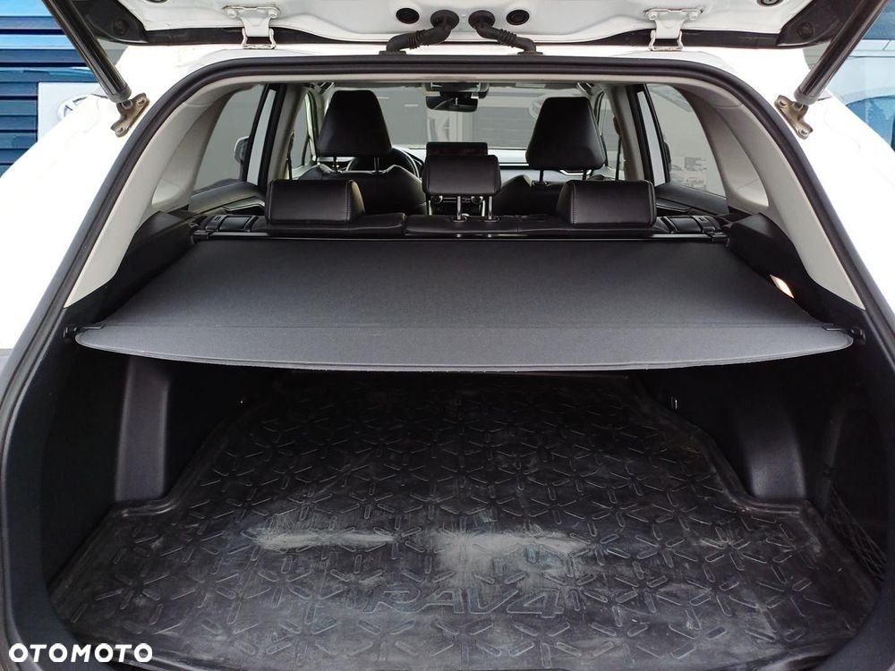 Toyota RAV4 - 11