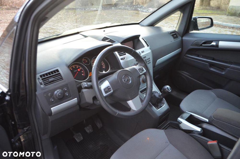 Opel Zafira 1.6 - 22