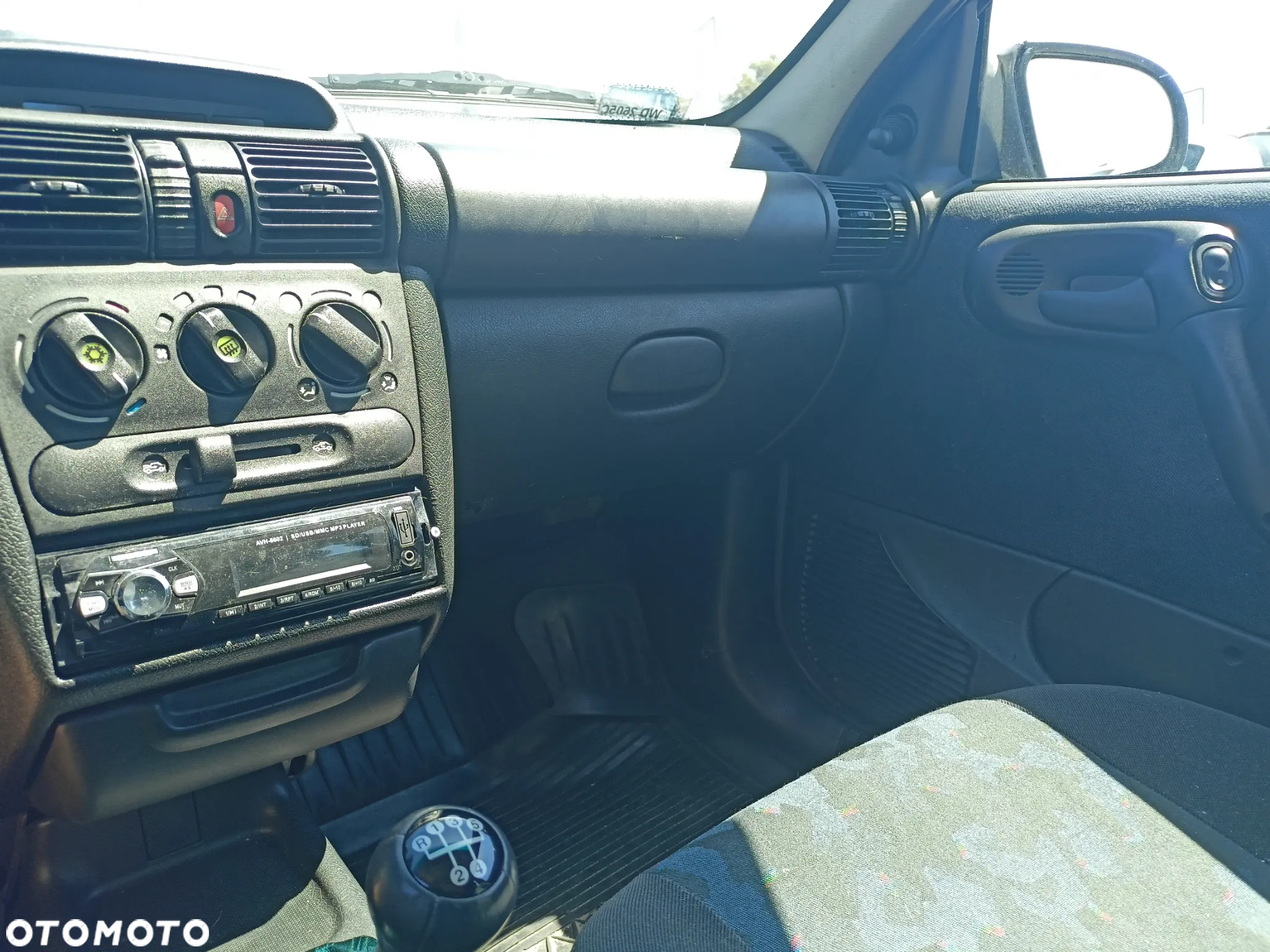 Opel Corsa - 10