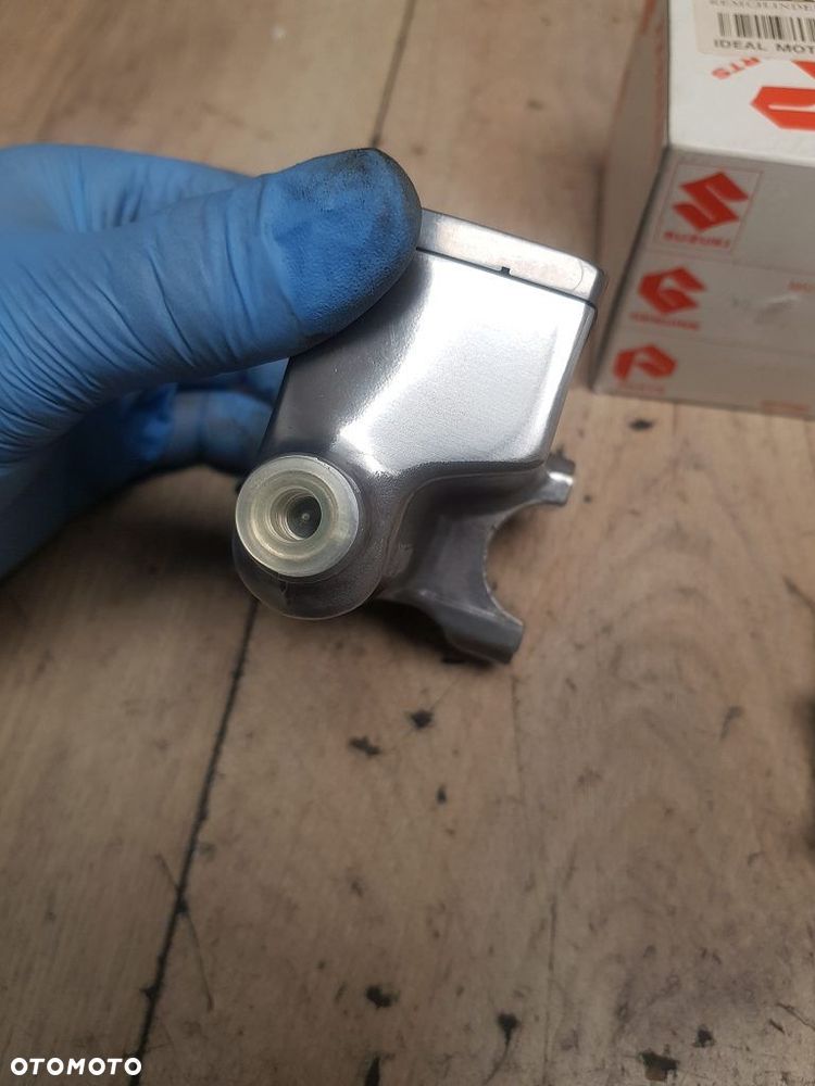 Pompa hamulca uchwyt Suzuki VS600 VS750 VS800 Intruder LS650 59600-24B50 - 8