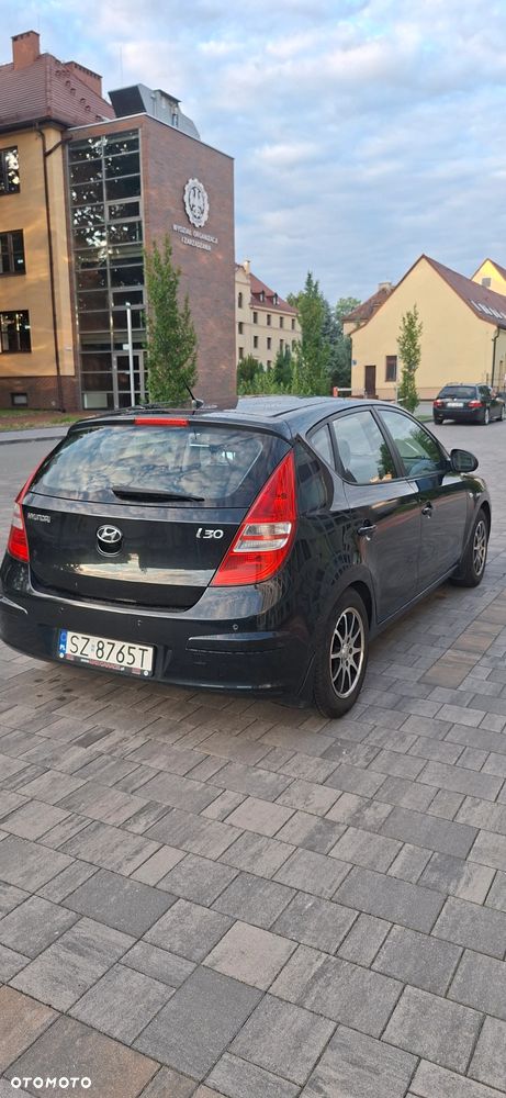 Hyundai i30 1.6 Comfort - 3