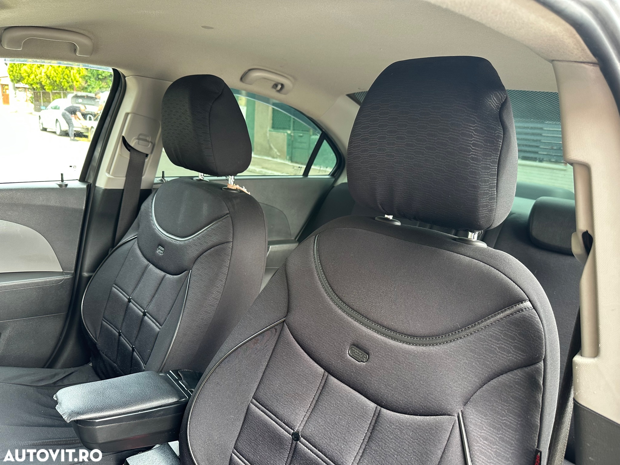Chevrolet Aveo 1.4 LS 56 Launch Pack - 19