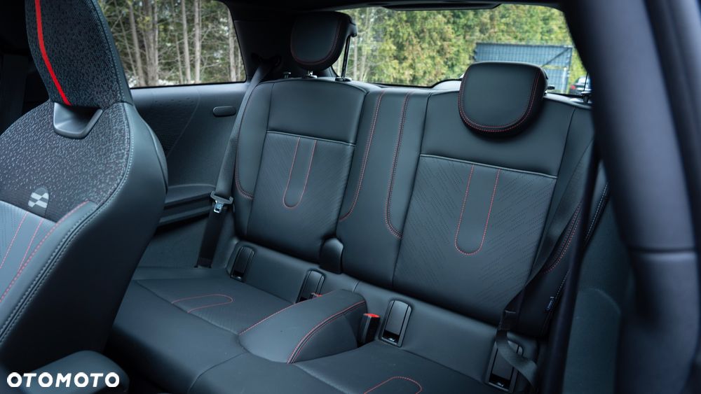 MINI John Cooper Works - 11