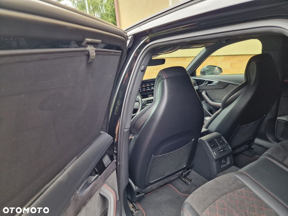 Audi A4 Avant 40 TDI quattro S tronic S line - 33