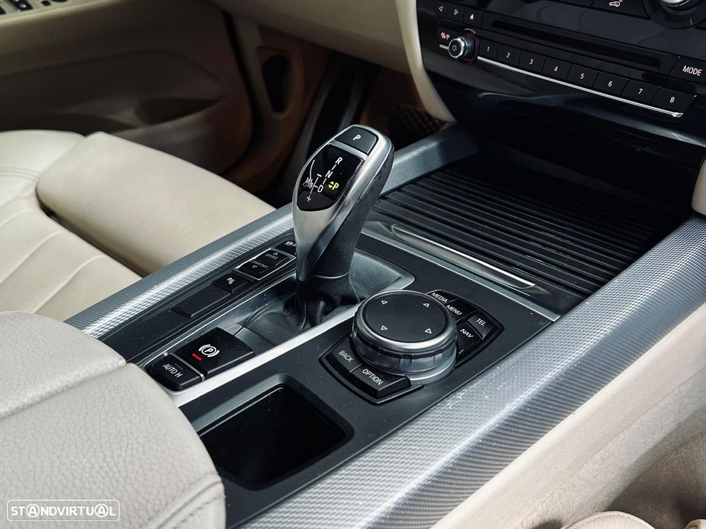 BMW X5 25 d sDrive Pack M - 26