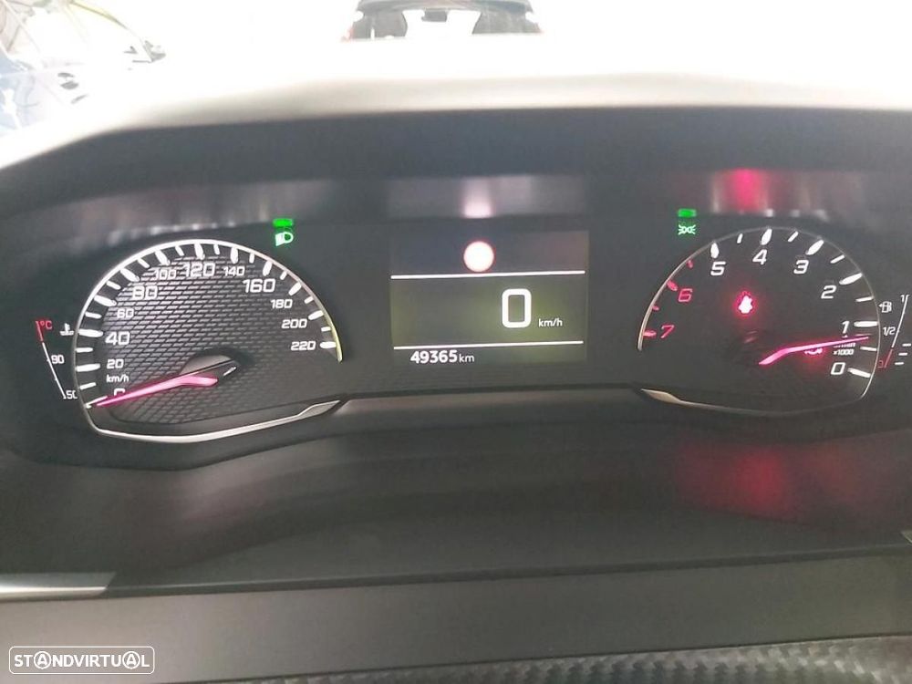 Peugeot 2008 1.5 BlueHDi Allure - 5