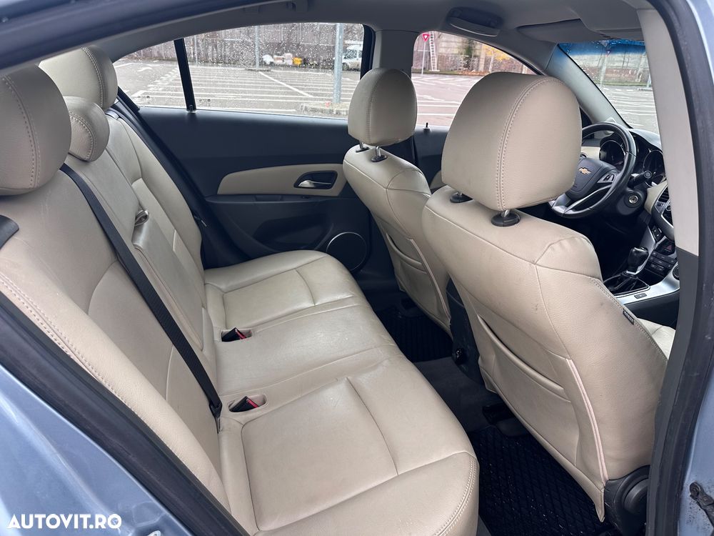Chevrolet Cruze 2.0 LT - 11