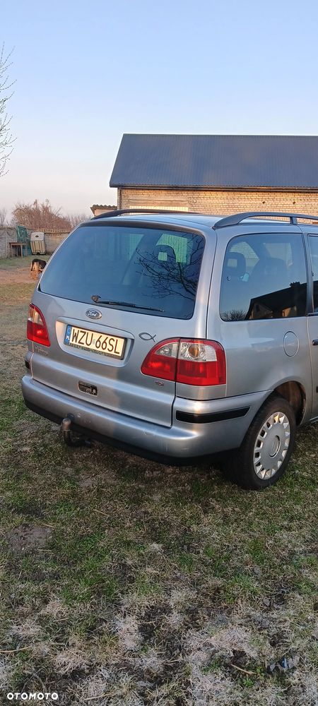 Ford Galaxy 1.9 TDI Ambiente - 4