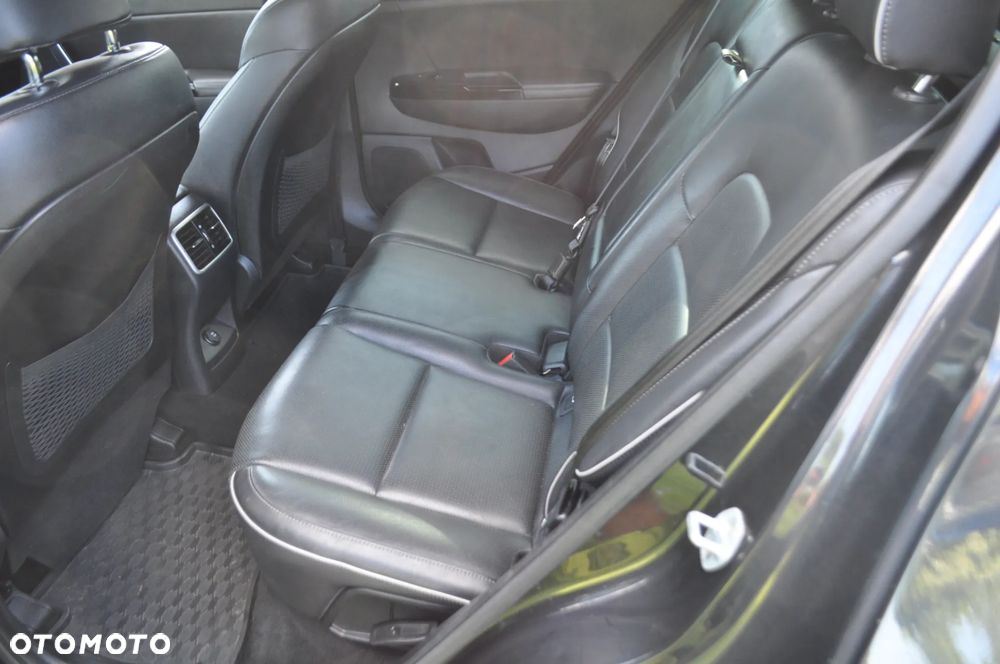 Kia Sportage 1.6 GDI Black Edition 2WD - 5
