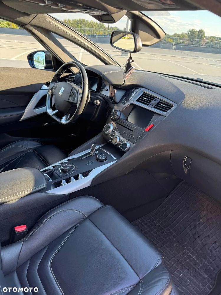Citroën DS5 2.0 HDi Hybrid4 Pure Pearl MCP - 23