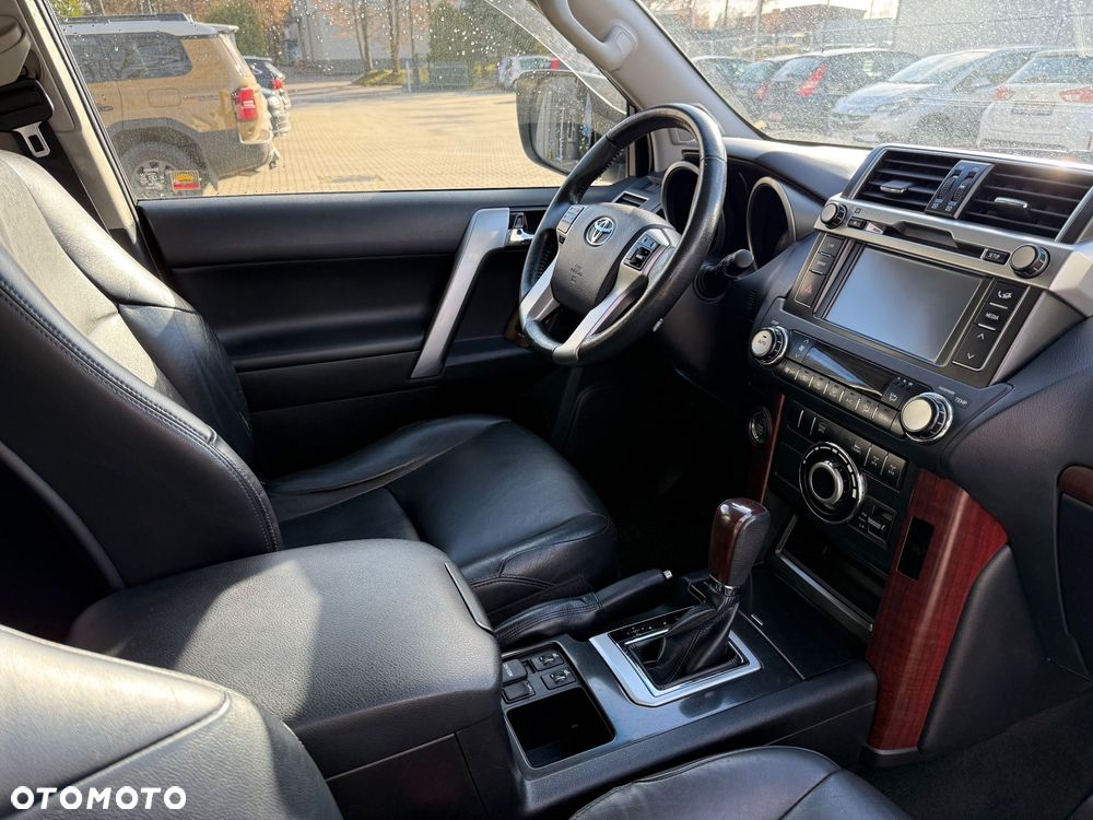 Toyota Land Cruiser LC 3.0 D-4D Invincible - 8