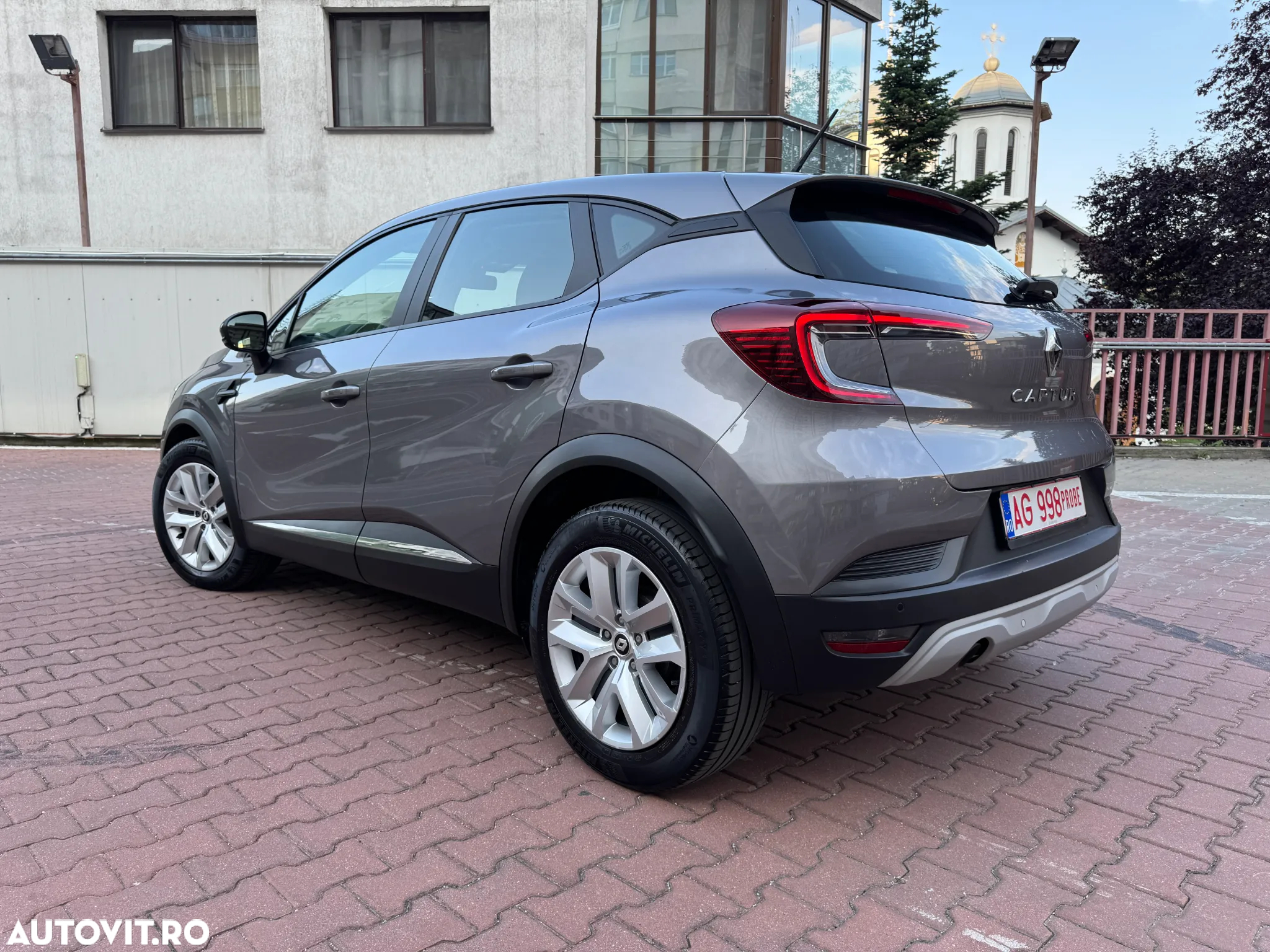 Renault Captur BLUE dCi 115 EDC BUSINESS EDITION - 37