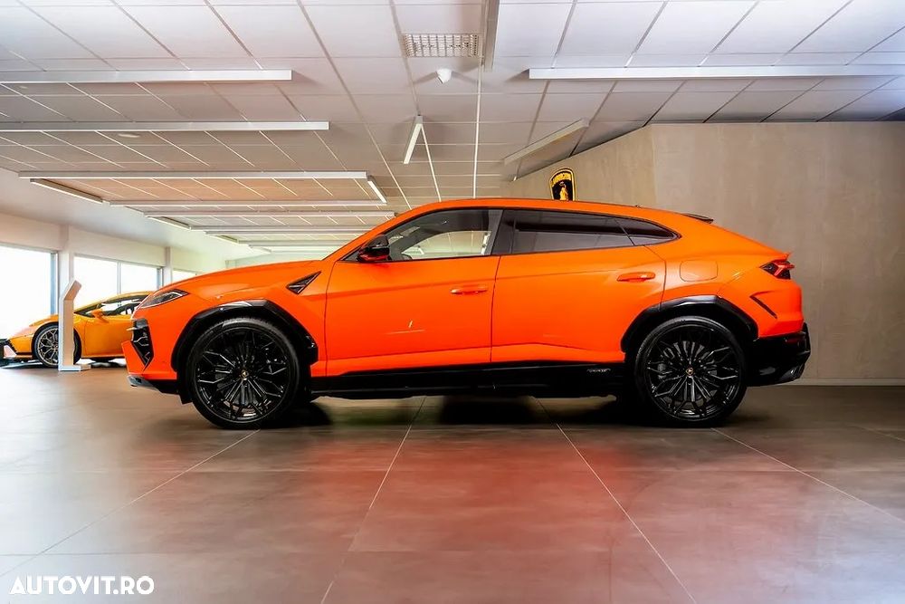 Lamborghini URUS - 5