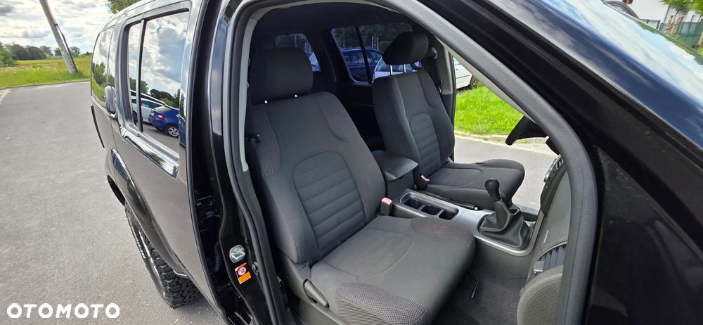 Nissan Pathfinder 2.5 dCi Premium - 30