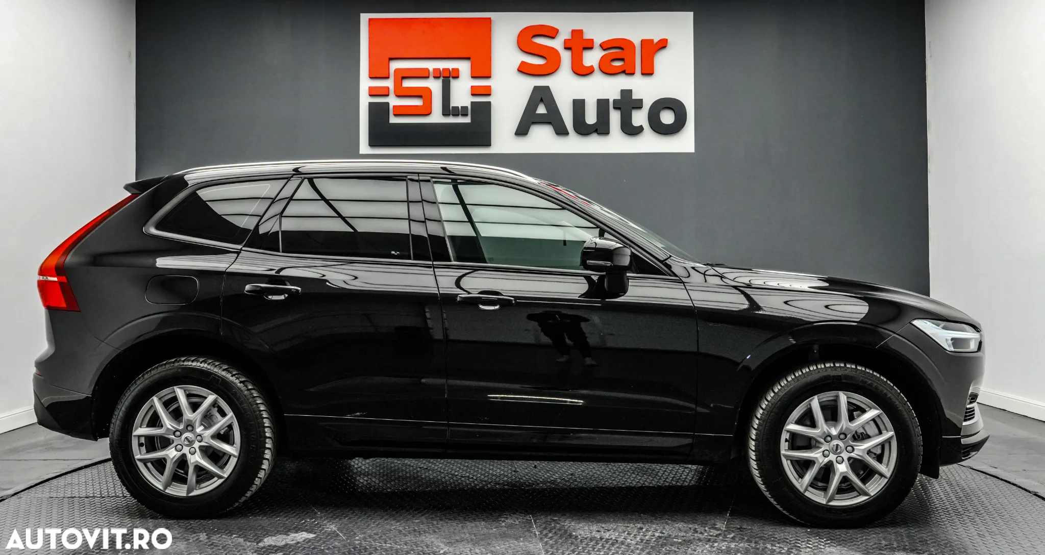 Volvo XC 60 T8 Twin Engine AWD Momentum Pro - 12