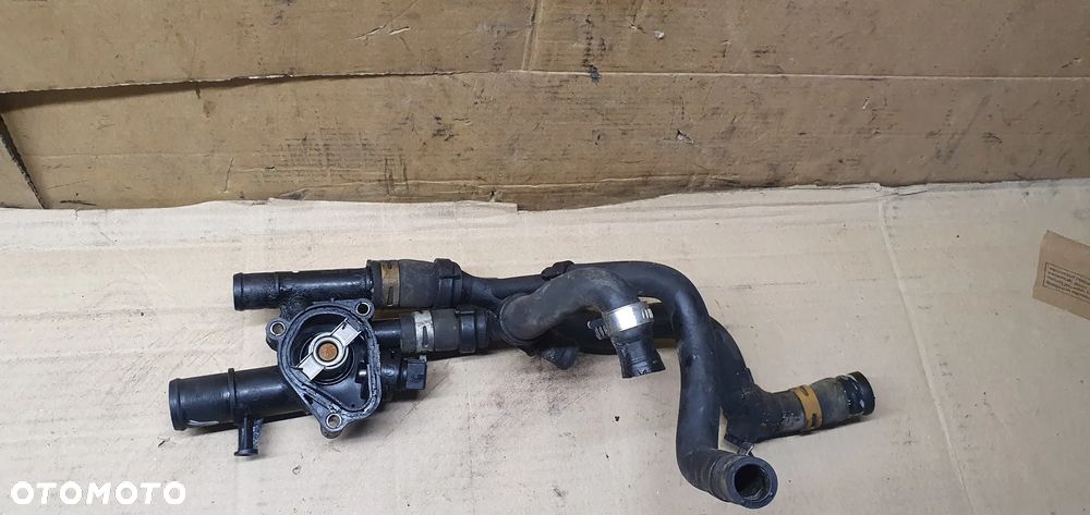 Obudowa termostatu termostat przewód wąż Renault Scenic II 1.9 DCI - 3