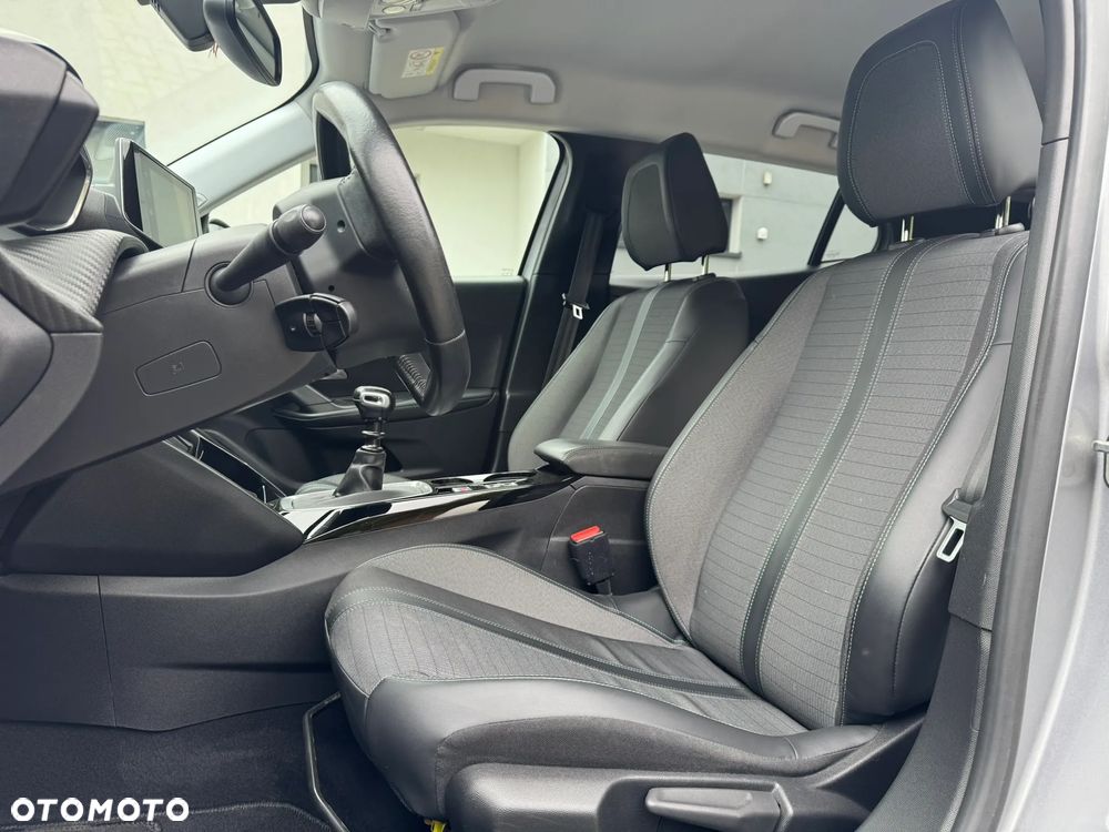 Peugeot 2008 PureTech 100 Stop&Start Allure Pack - 16