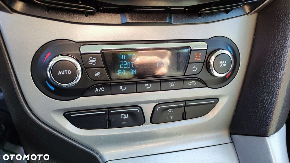 Ford Focus 1.0 EcoBoost Active - 37