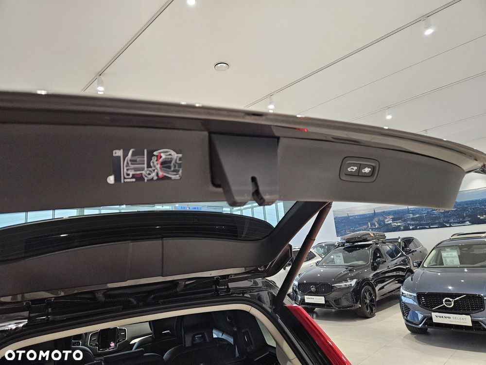 Volvo XC 90 - 38