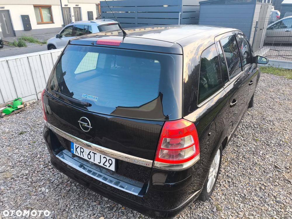 Opel Zafira 1.9 CDTI Cosmo - 3
