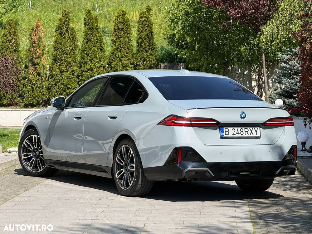 BMW Seria 5 520d AT MHEV - 6