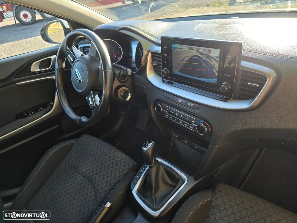 Kia Ceed SW 1.6 CRDi Vision - 2