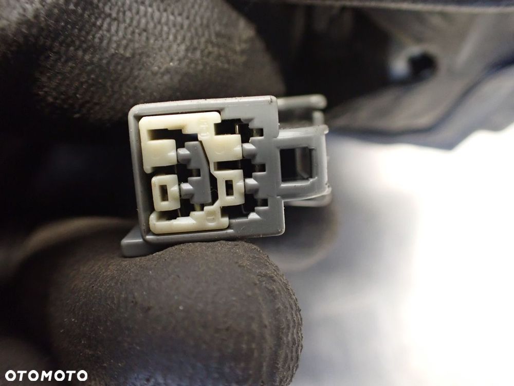 LUSTERKO LEWE ELEKTRYCZNE FORD FOCUS MK2 LIFT 2.0 - 8