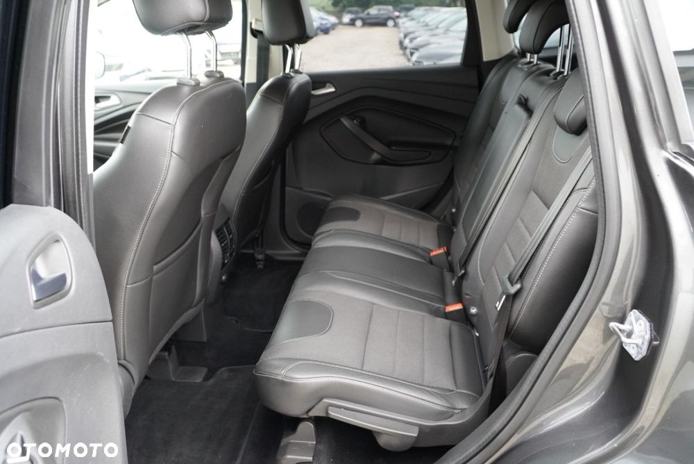 Ford Kuga 1.5 EcoBoost 2x4 Titanium - 8