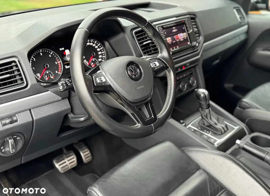 Volkswagen Amarok - 10