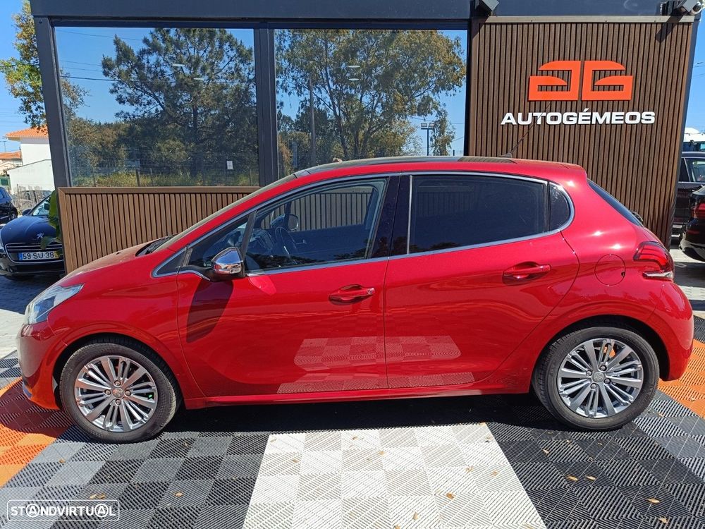 Peugeot 208 1.2 VTi SE Style - 4