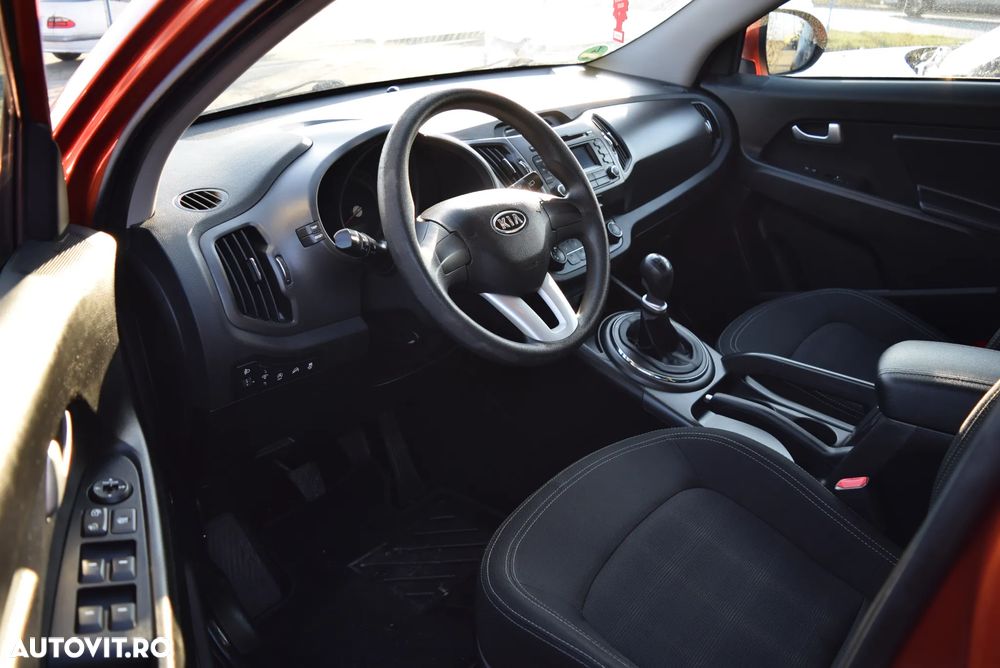 Kia Sportage 1.7 CRDI 2WD Spirit - 12