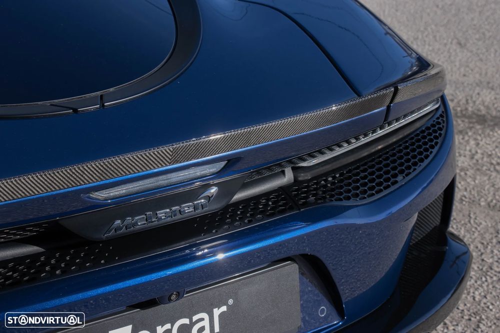 McLaren GT - 26