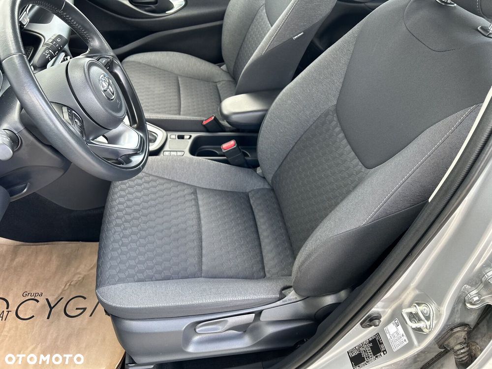 Toyota Yaris Hybrid 1.5 Comfort - 14