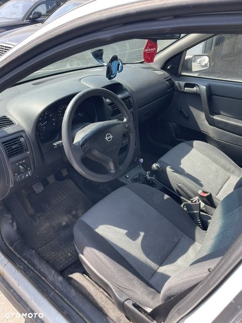 Opel Astra 1.6 - 7
