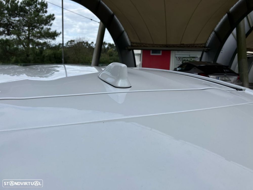 Toyota Yaris Cross 1.5 HDF Comfort Plus - 23