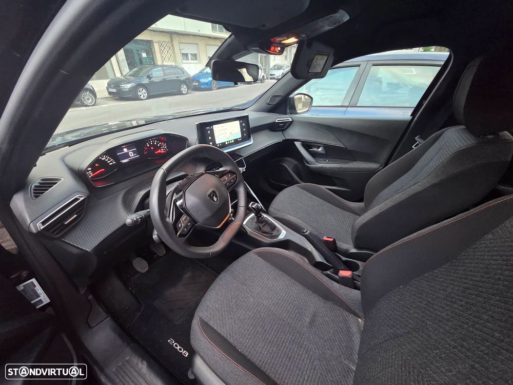 Peugeot 2008 - 23