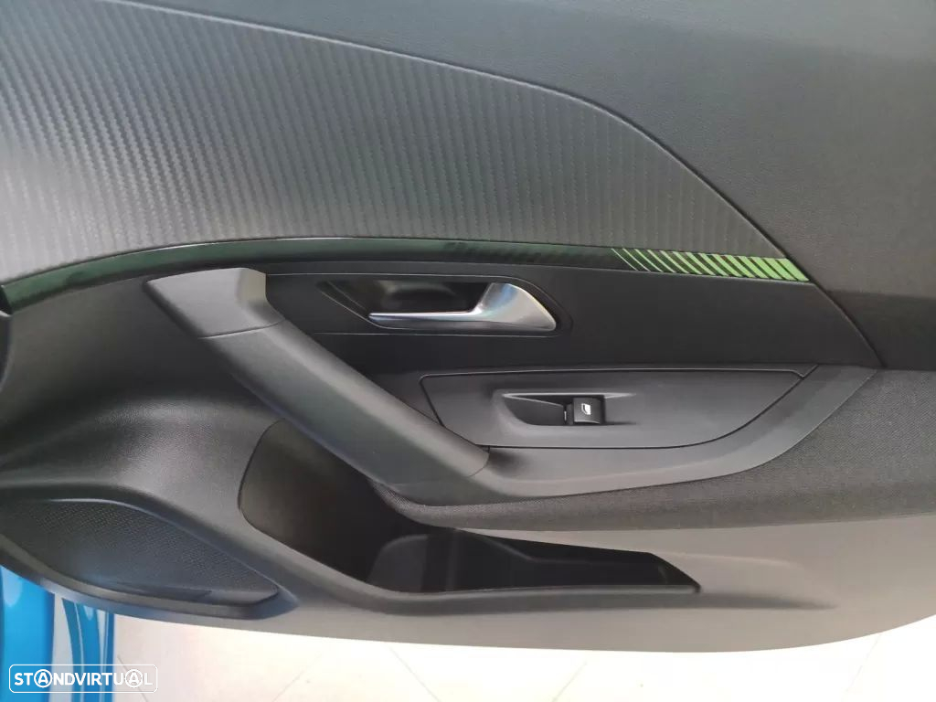 Peugeot e-2008 54 kWh Active - 24