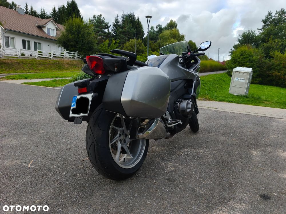 Honda VFR - 3