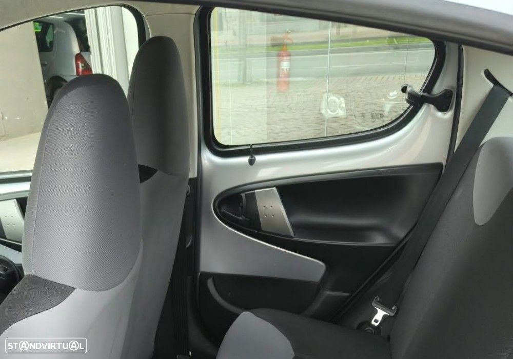 Peugeot 107 1.0 Access - 13