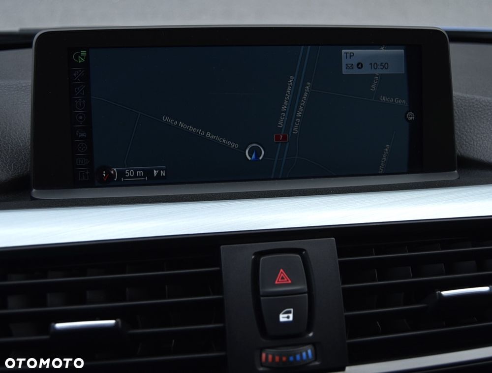 BMW Seria 3 320d xDrive Sport-Aut Sport Line - 30