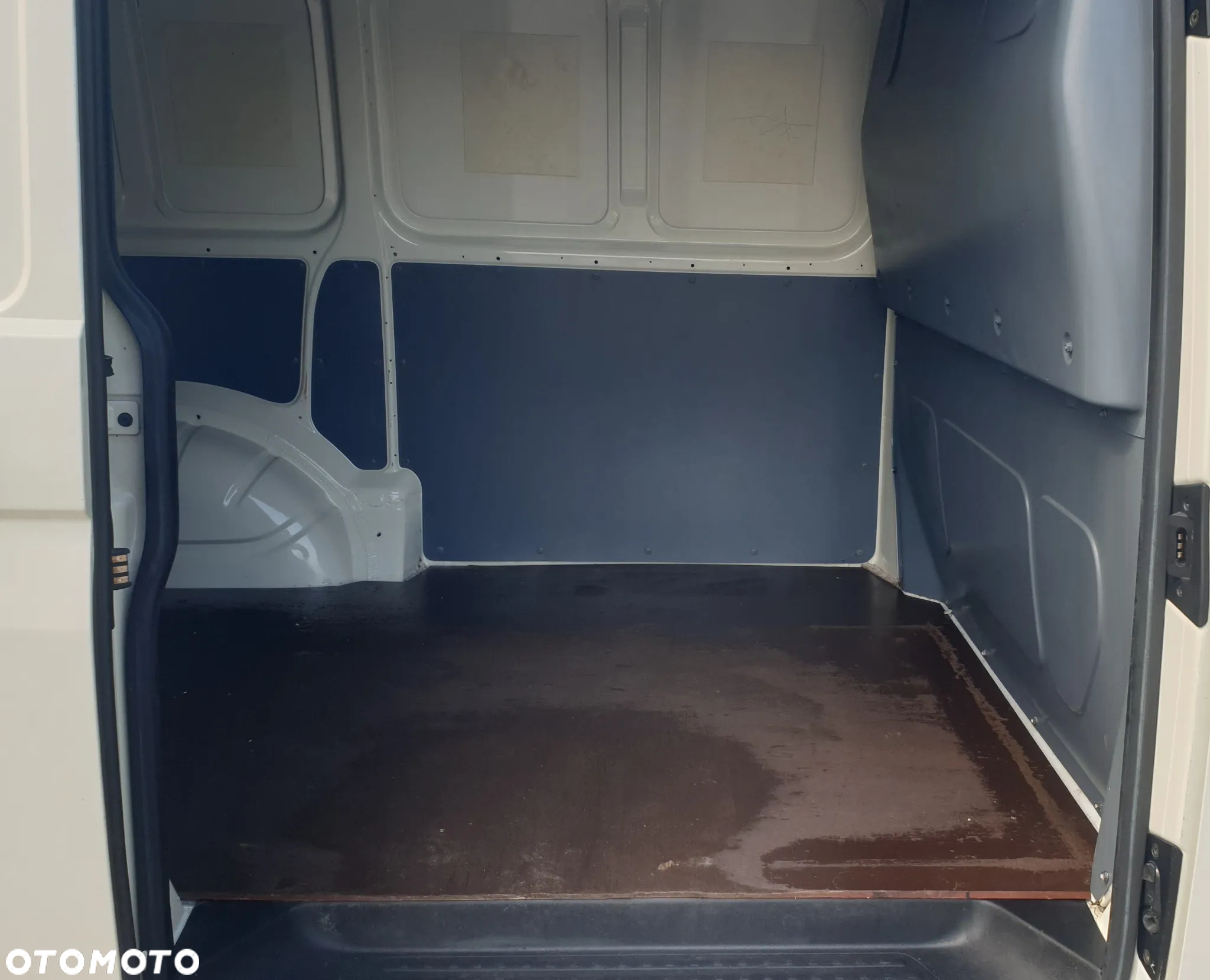 Volkswagen Transporter - 10
