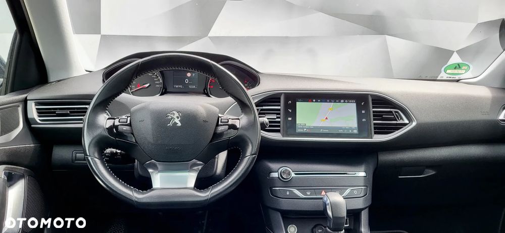 Peugeot 308 BlueHDi 120 EAT6 Stop & Start Allure - 23