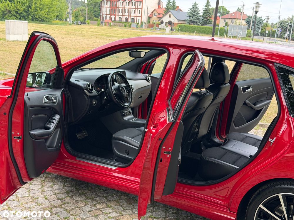 Mercedes-Benz Klasa B 180 7G-DCT Urban - 6