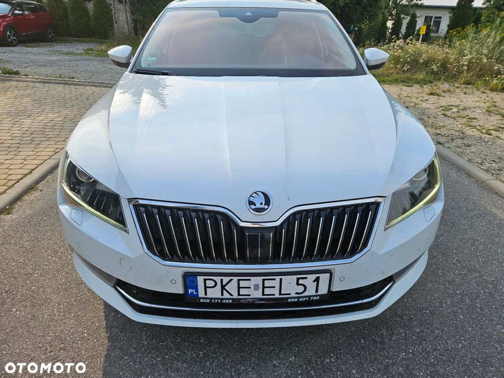 Skoda Superb 2.0 TDI DSG Sportline - 6