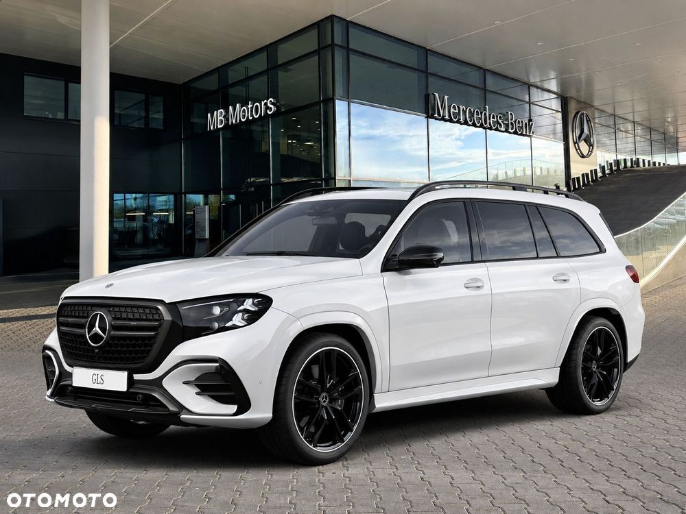 Mercedes-Benz GLS - 1