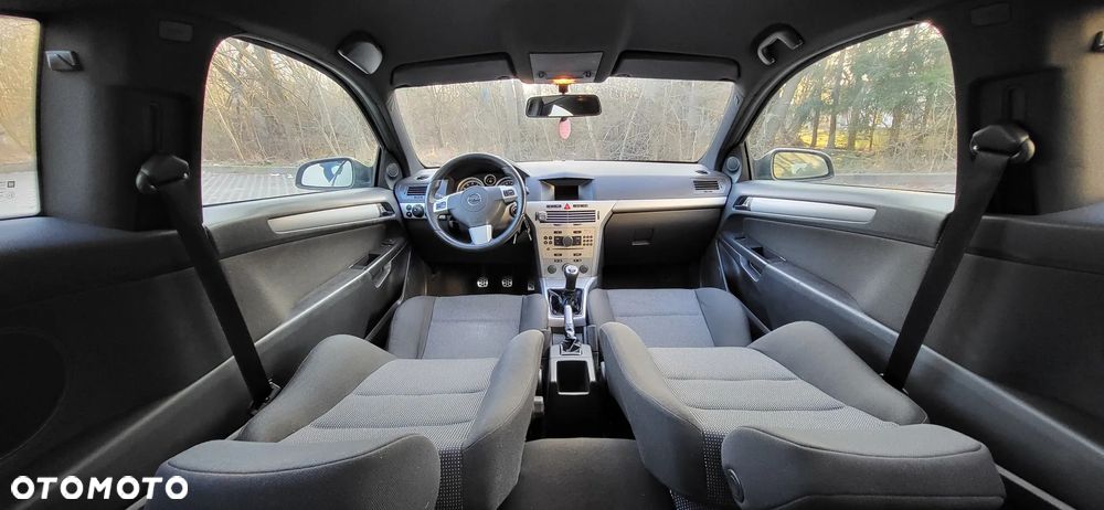 Opel Astra 1.8 Edition Plus - 16