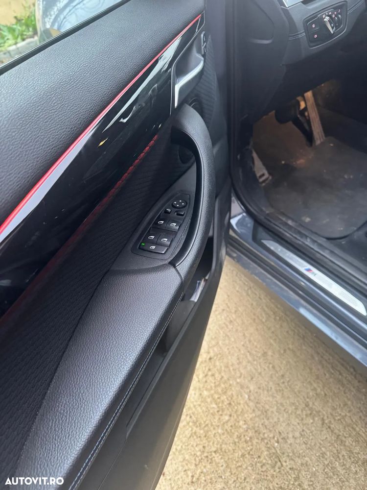 BMW X1 xDrive20i AT - 12