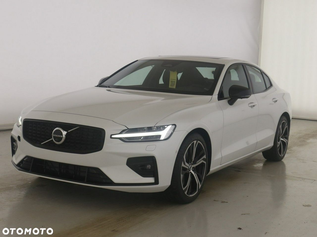 Volvo S60 B5 B AWD Plus Dark - 1